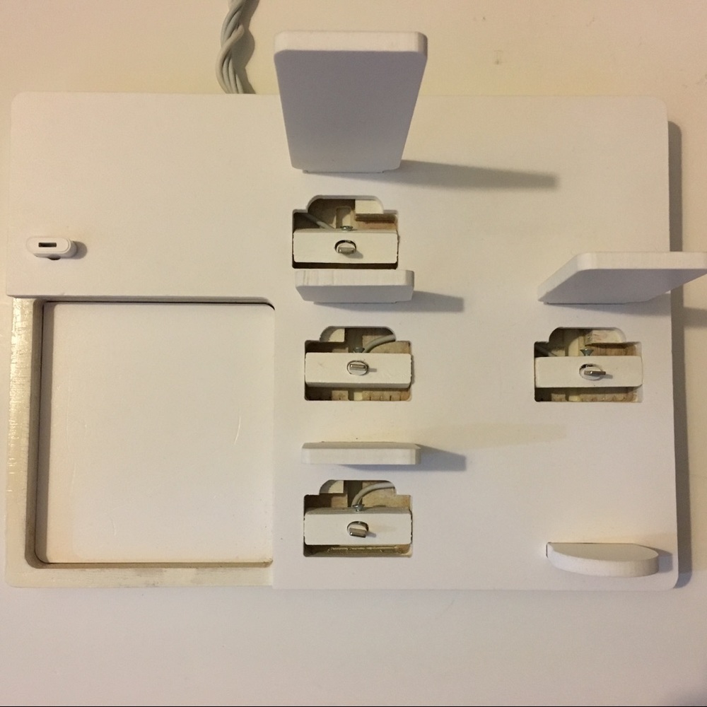 Charging Station - Picture 5 of 7